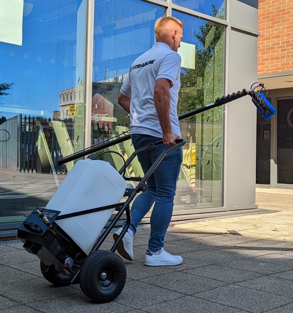 Streamflo&reg; 25ltr Portable Trolley System