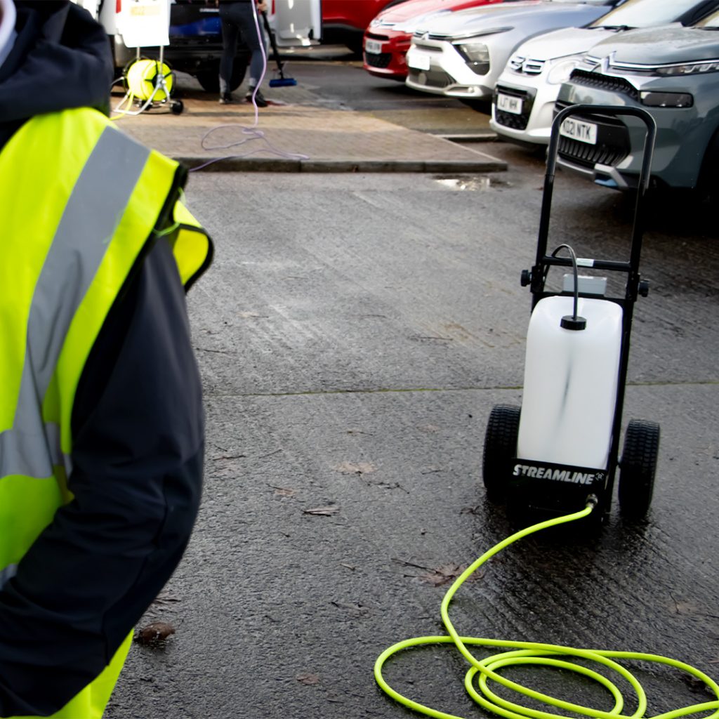 Streamflo&reg; 25 Portable Trolley System - 25ltr