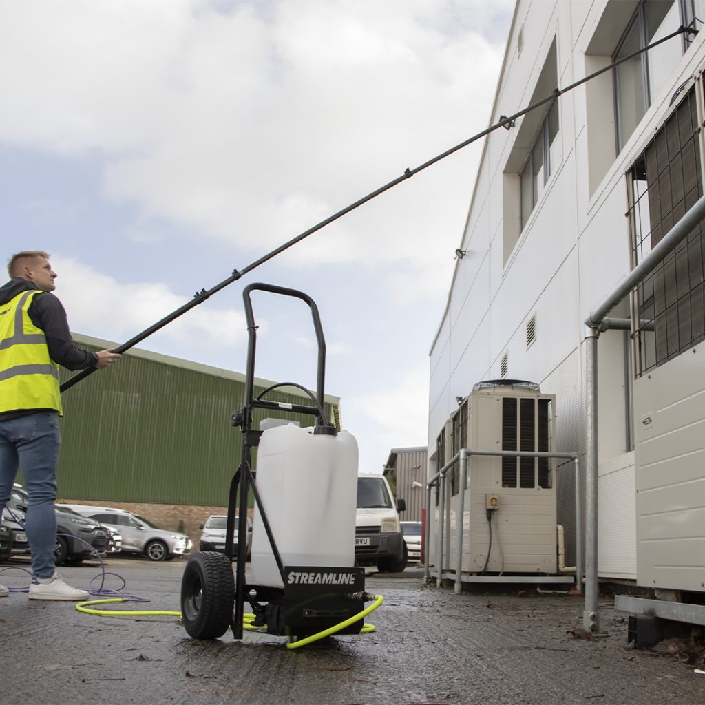 Streamflo&reg; 25 Portable Trolley System - 25ltr